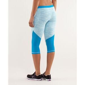 Lululemon Beach Runner Crop - Blue - Sizw 10 EUC